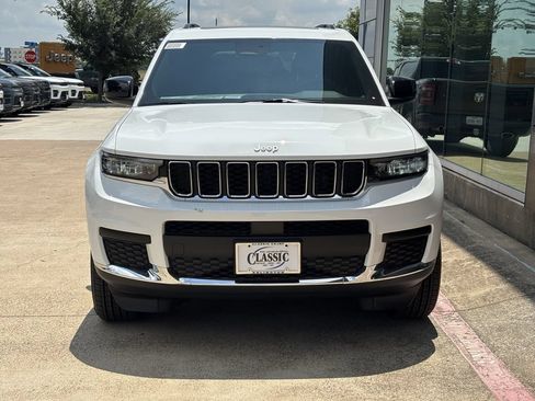 New 2026 Jeep Grand Cherokee L Laredo RWD image 7