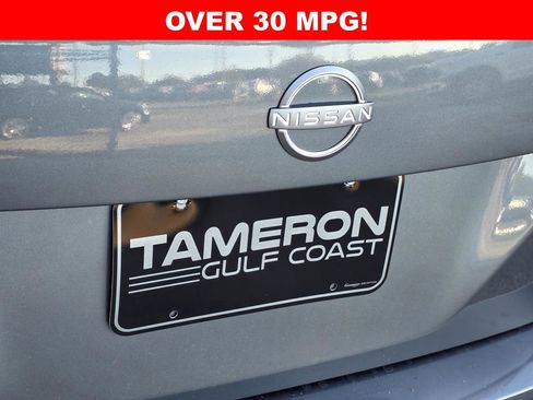 New 2025 Nissan Versa SV w/ Trunk Package FWD image 22