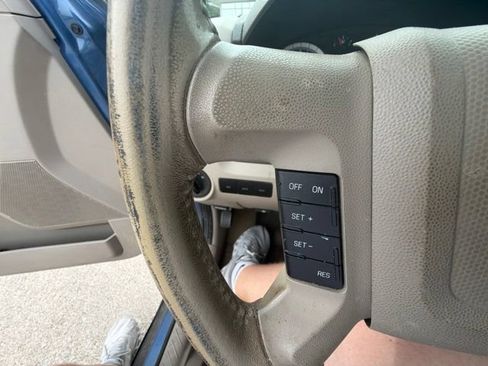 Used 2009 Ford Escape XLT FWD image 11