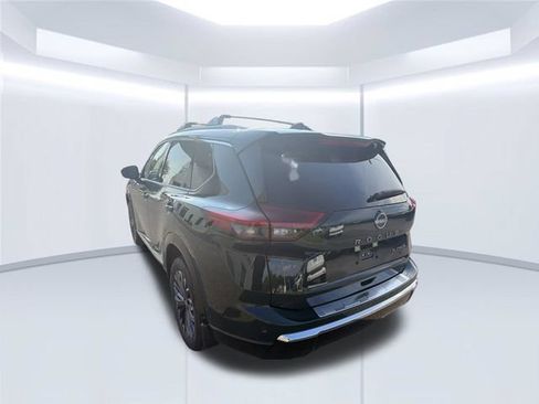 Used 2026 Nissan Rogue Platinum AWD/4WD image 8