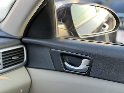 Used 2016 Kia Optima LX image 24