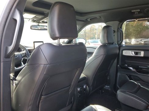 Used 2022 Ford Explorer ST w/ Equipment Group 401A image 14