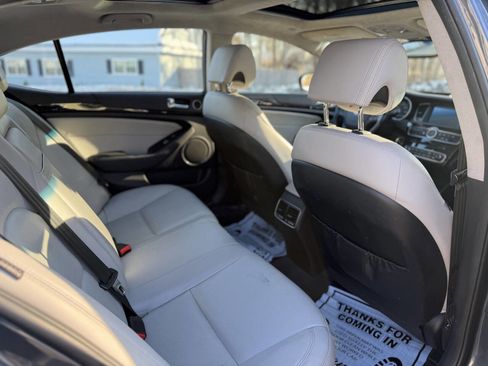Used 2014 Kia Cadenza Limited image 19