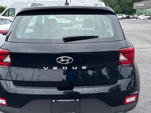 Certified 2026 Hyundai Venue SEL FWD image 13