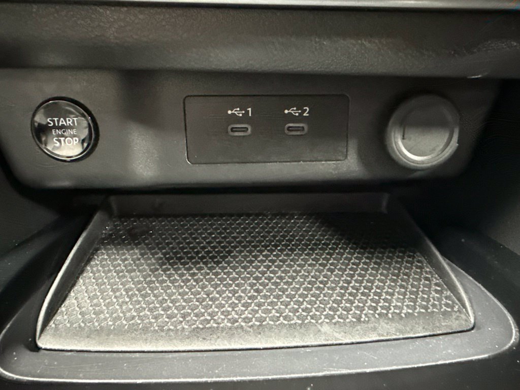 Used 2025 Nissan Rogue SV AWD/4WD image 31