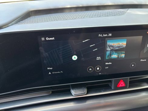 Used 2026 Kia Carnival FWD image 20