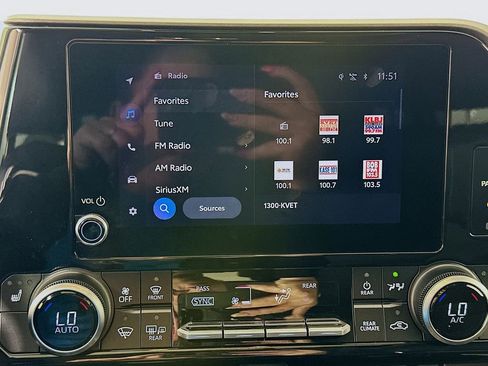 Used 2024 Toyota Highlander XLE image 15