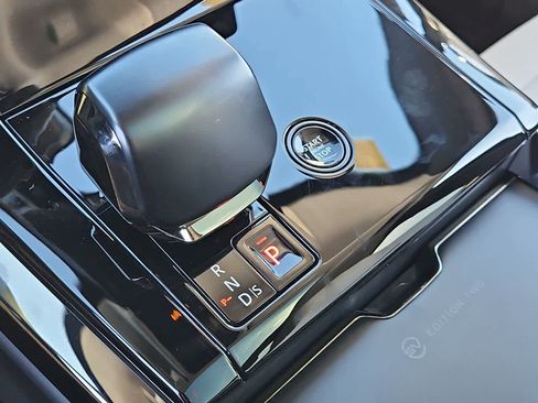 New 2025 Land Rover Range Rover Sport SV Edition Two image 29