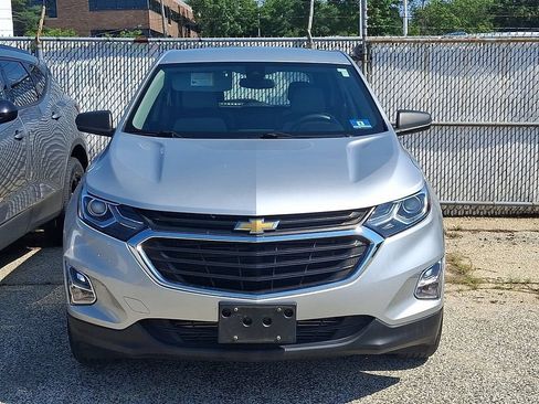 Used 2020 Chevrolet Equinox LS FWD image 3