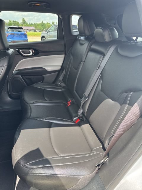 Used 2025 Jeep Compass Limited AWD/4WD image 23