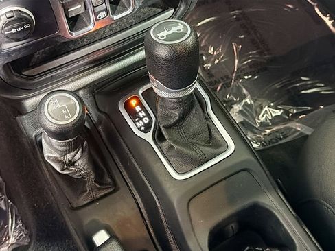 Used 2020 Jeep Wrangler Unlimited Sport S AWD/4WD image 18
