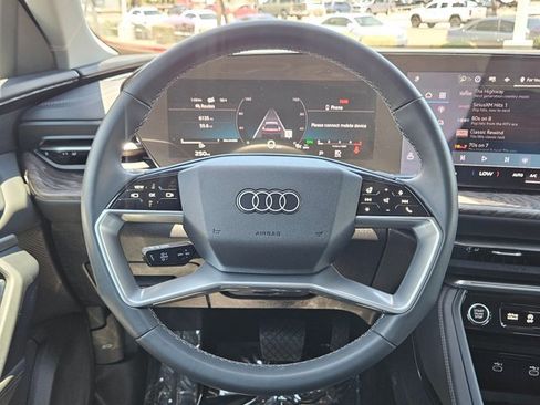 Used 2025 Audi Q5 Premium w/ Convenience Package AWD/4WD image 14