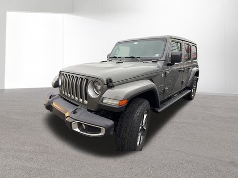 Used 2022 Jeep Wrangler Unlimited Sahara w/ LED Lighting Group AWD/4WD image 27