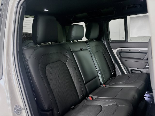Used 2026 Land Rover Defender 110 S AWD/4WD image 25