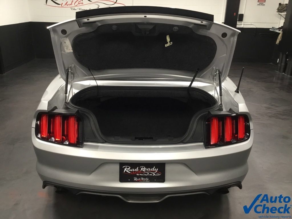 Used 2016 Ford Mustang Premium RWD image 23