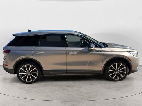 Used 2020 Lincoln Corsair Reserve w/ Equipment Group 201A AWD/4WD image 4