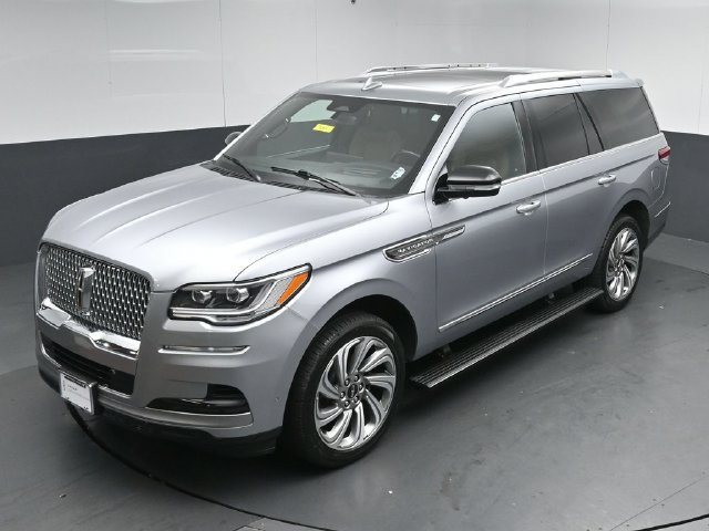 Certified 2023 Lincoln Navigator Reserve AWD/4WD image 49