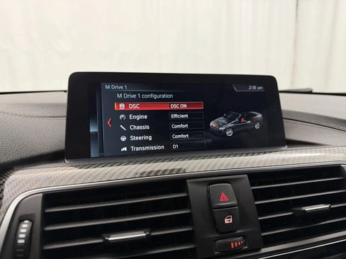 Used 2018 BMW M4 Convertible RWD image 29