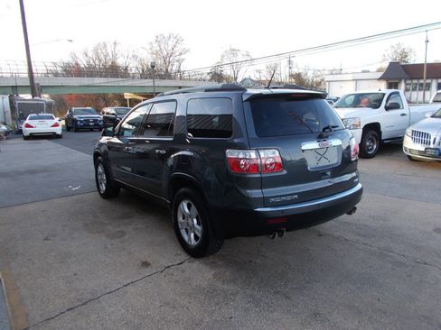 Used 2011 GMC Acadia SLE image 6
