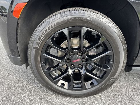 Used 2022 GMC Yukon Denali AWD/4WD image 13