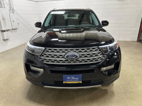 Certified 2023 Ford Explorer Limited w/ Equipment Group 301A image 30