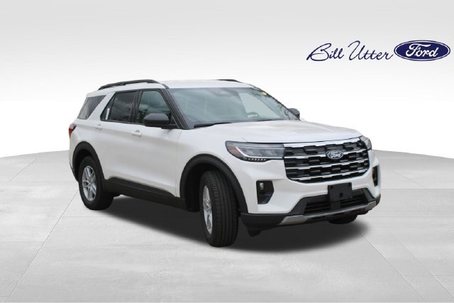 New 2027 Ford Explorer Active w/ Active Comfort Package RWD image 2