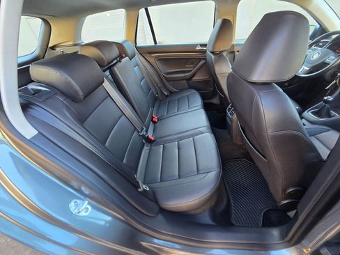 Used 2010 Volkswagen Jetta TDI image 18