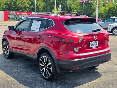 Used 2018 Nissan Rogue Sport SL FWD image 9