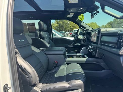 Used 2026 Ford F250 Platinum AWD/4WD image 17