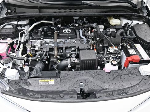 Used 2025 Toyota Corolla LE image 19