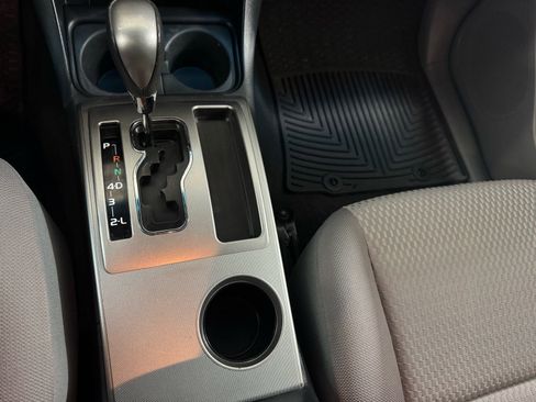 Used 2012 Toyota Tacoma 4x4 Double Cab w/ SR5 Pkg image 16