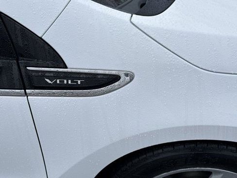 Used 2014 Chevrolet Volt Base image 24