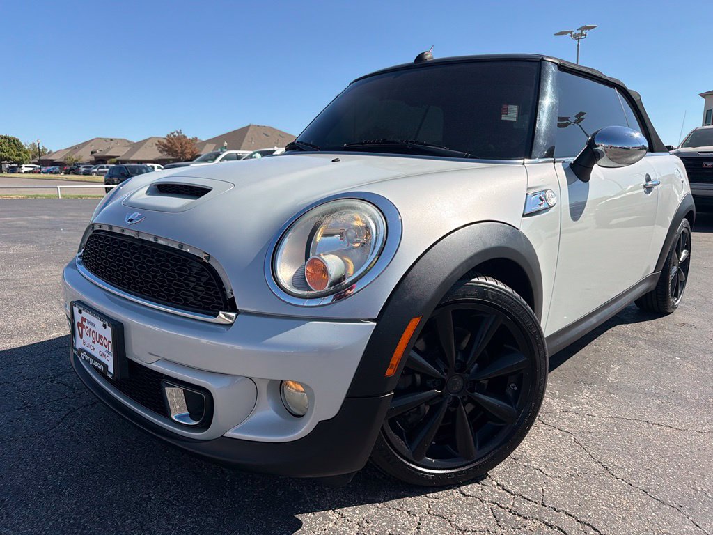 Used 2011 MINI Cooper S FWD image 2
