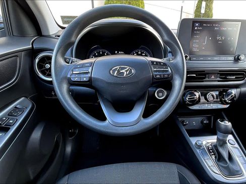 Used 2023 Hyundai Kona SEL image 6