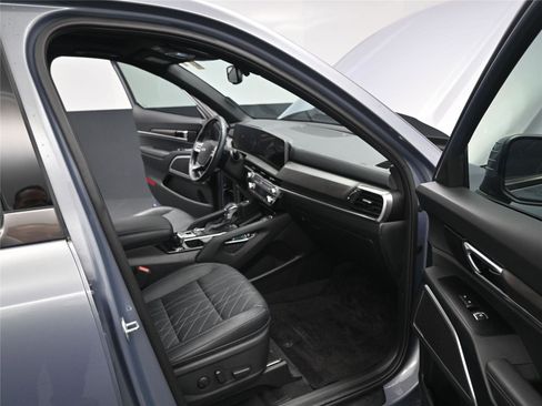 Used 2024 Kia Telluride EX X-Line image 9