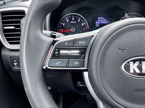 Used 2020 Kia Sportage LX AWD/4WD image 11