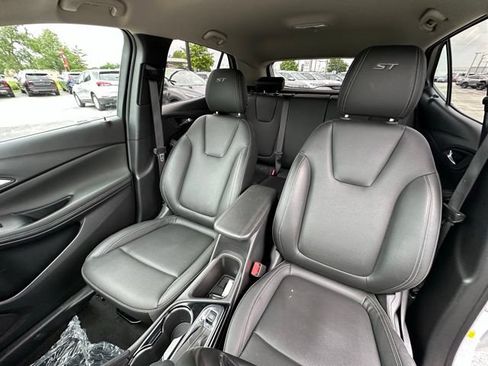 Used 2024 Buick Encore GX Sport Touring AWD/4WD image 29