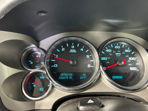 Used 2010 Chevrolet Silverado 1500 LT w/ Power Pack Plus AWD/4WD image 23