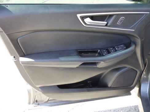 Used 2018 Ford Edge SEL w/ Equipment Group 201A FWD image 23