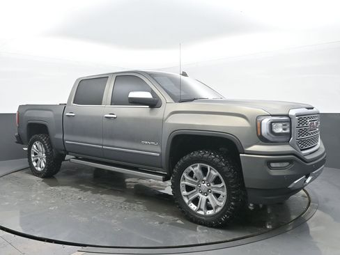 Used 2017 GMC Sierra 1500 Denali w/ Denali Ultimate Package image 7