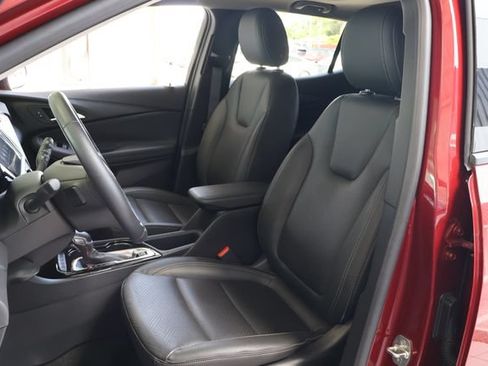 Used 2023 Buick Encore GX Essence w/ Experience Buick Package FWD image 14