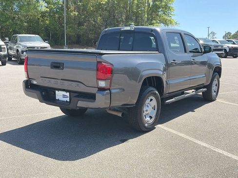Used 2019 Toyota Tacoma SR w/ SR Convenience Package image 4
