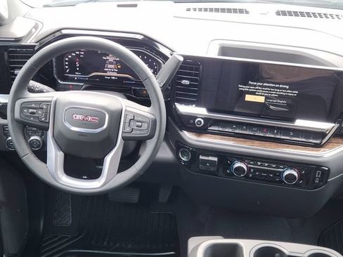 Used 2025 GMC Sierra 1500 Elevation w/ X31 Off-Road Package AWD/4WD image 23