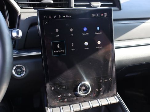 Used 2025 GMC Terrain Elevation image 21