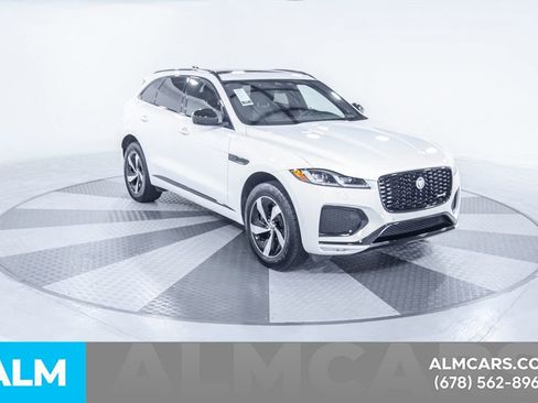 Used 2025 Jaguar F-PACE R-Dynamic S image 15