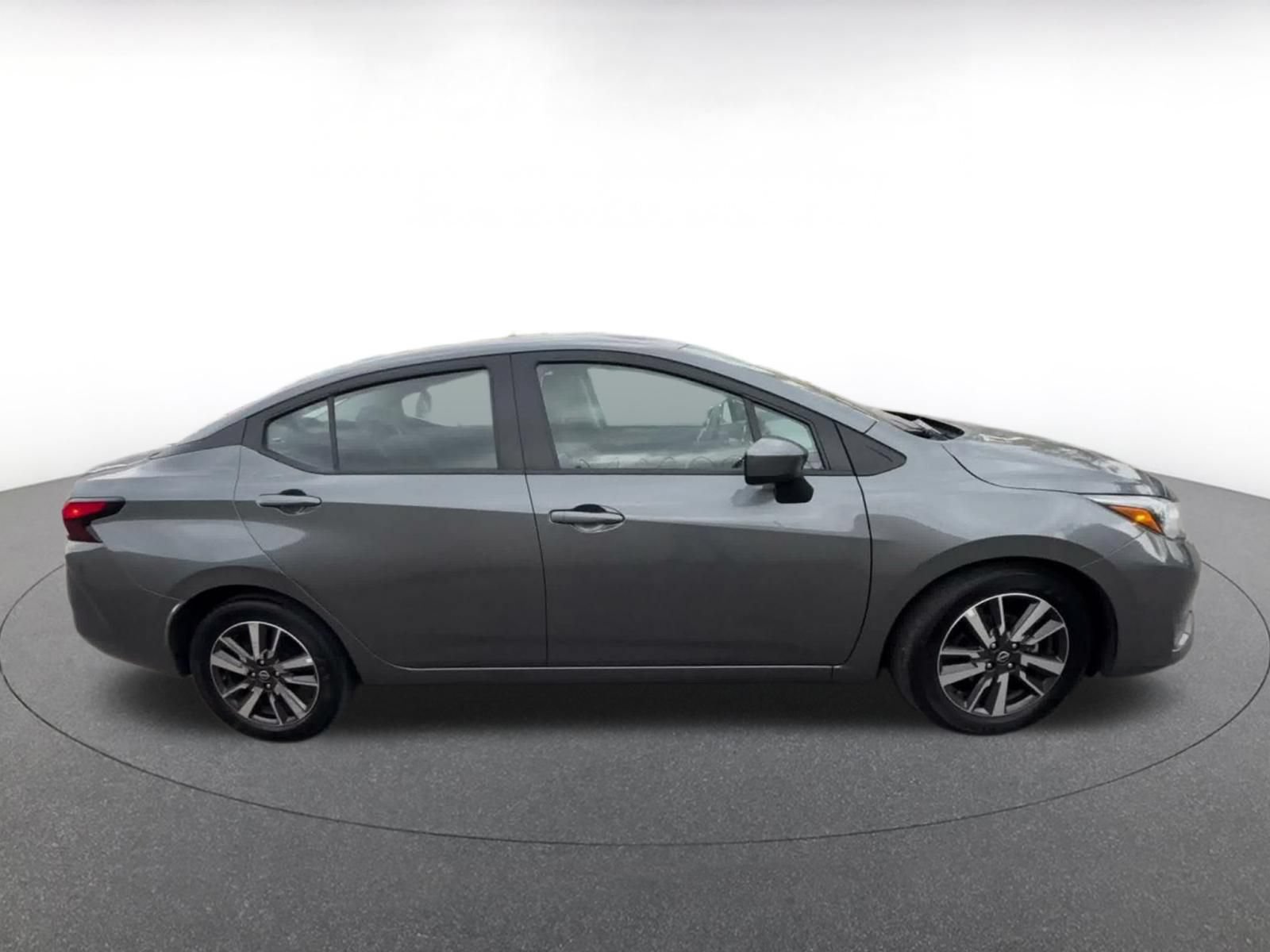 Used 2025 Nissan Versa SV FWD image 15