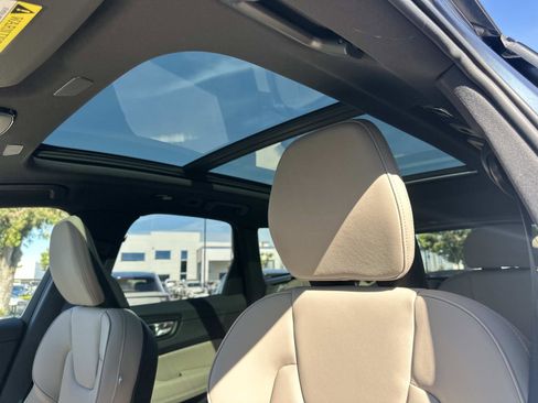 New 2026 Volvo XC60 B5 Plus w/ Climate Package image 24