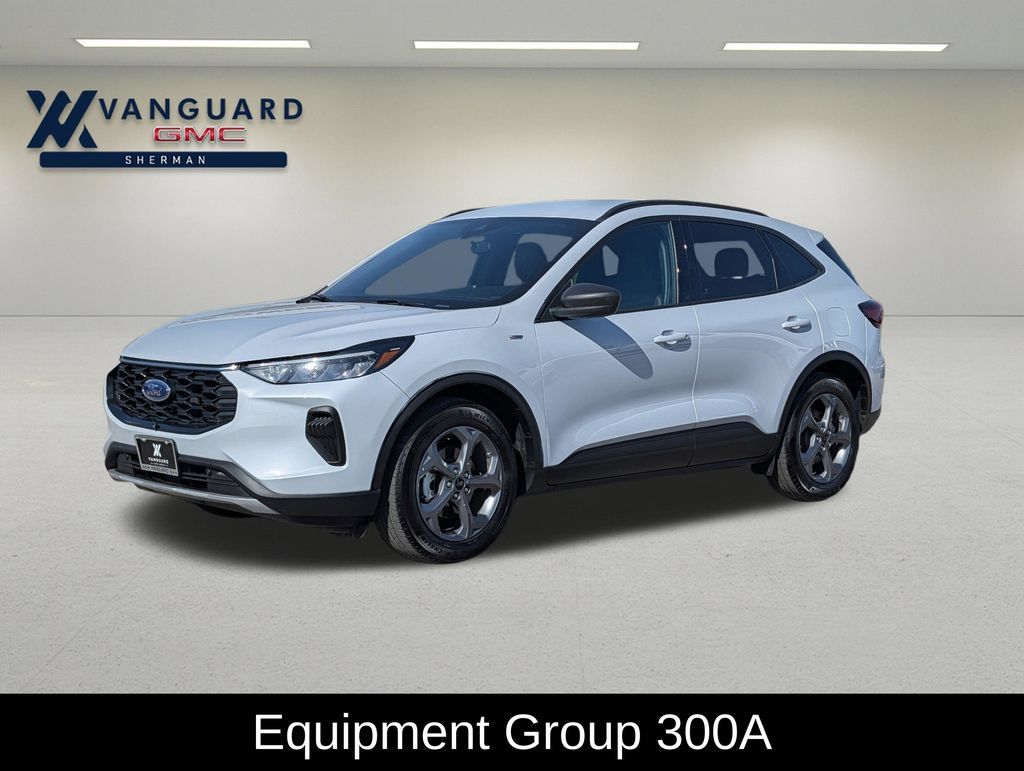 Used 2025 Ford Escape ST-Line FWD image 3