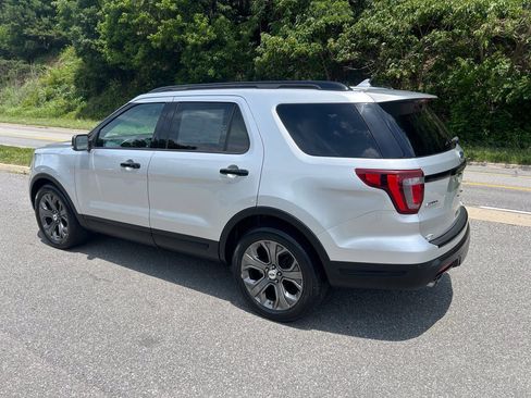 Used 2018 Ford Explorer Sport w/ Ford Safe & Smart Package AWD/4WD image 3