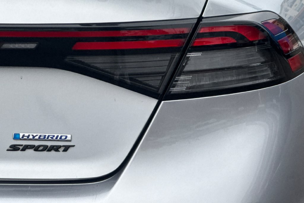 Certified 2024 Honda Accord Sport image 33